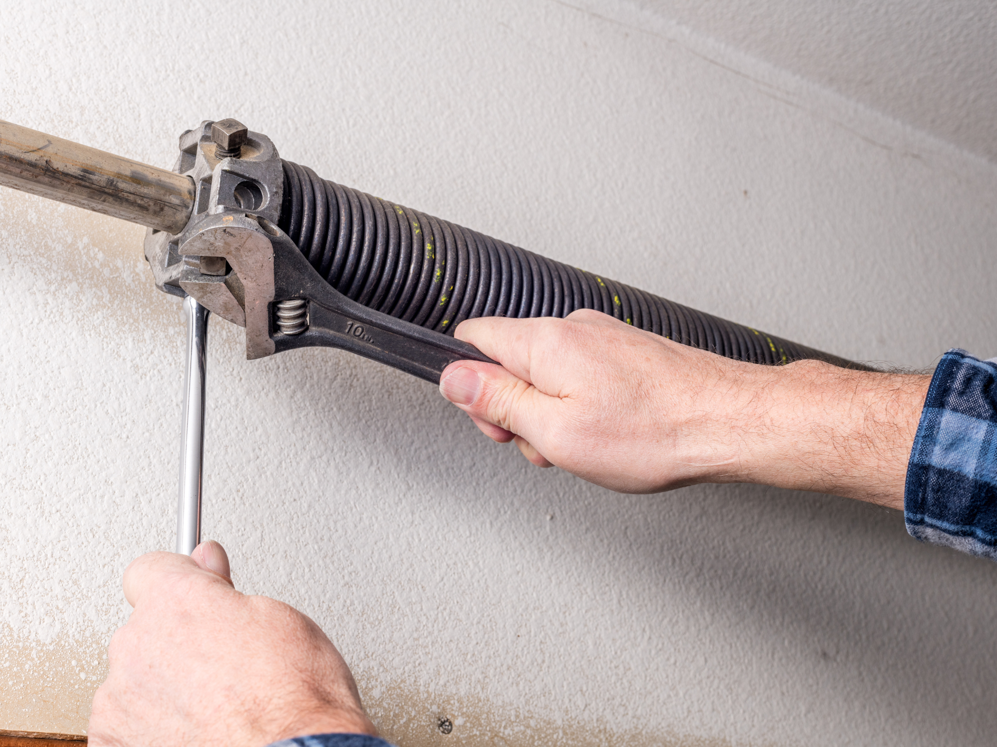 Read more about the article Windermere Emergency Garage Door Repair: 24/7 Expert Service